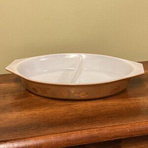 Vintage Pyrex Early American/Brown/ Gold/ Eagle 1 1/2 Qt. Divided Dish